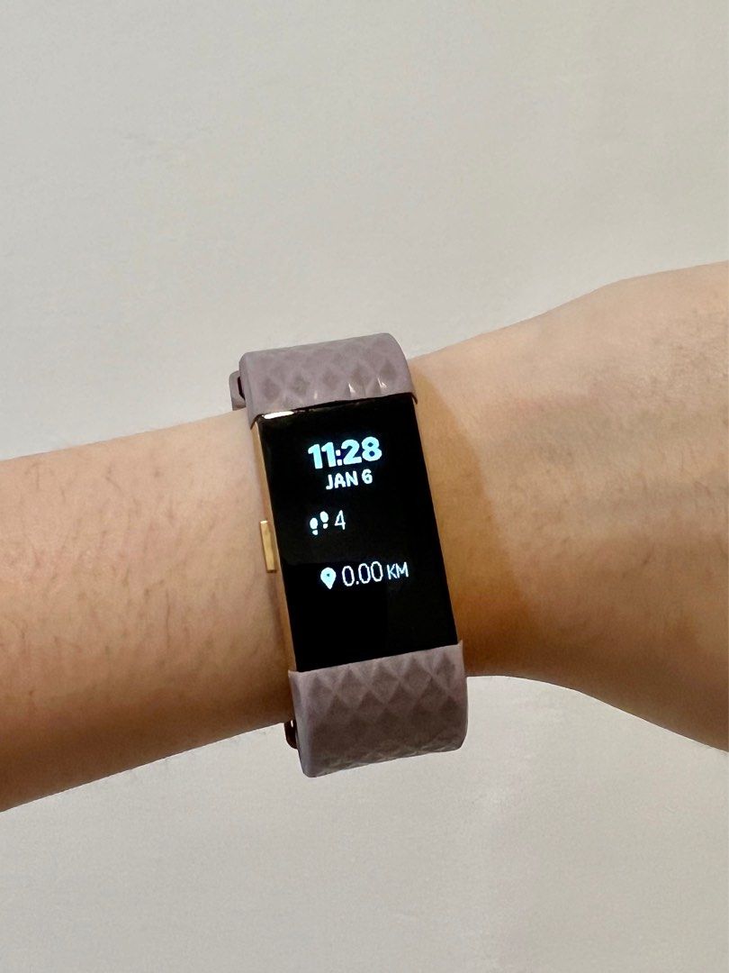 50 OFF FITBIT CHARGE 2 ROSE GOLD SERIES FULL SET