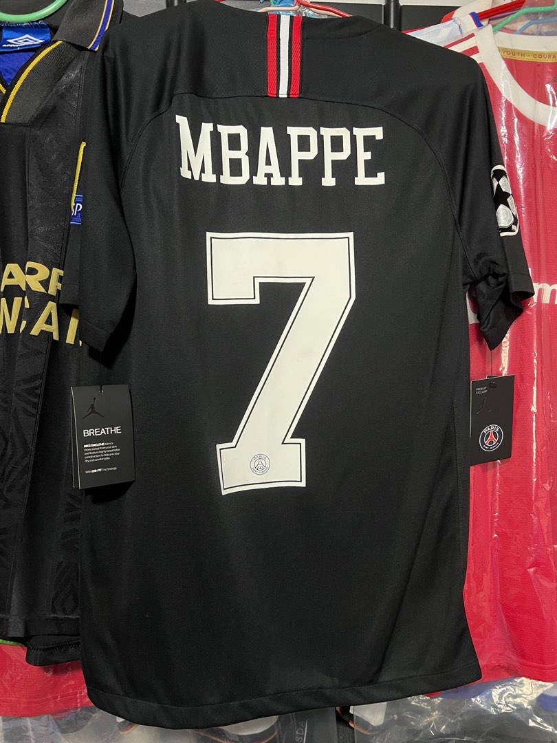 Authentic BNWT PSG Mbappe 201819 Retro/Vintage Classic/Rare Football