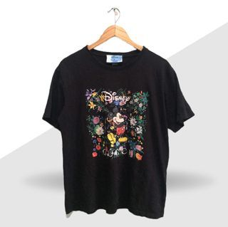 Gucci collab Disney Mickey Mouse Belt Logo Tee Cream, Men's Fashion, Tops &  Sets, Tshirts & Polo Shirts on Carousell