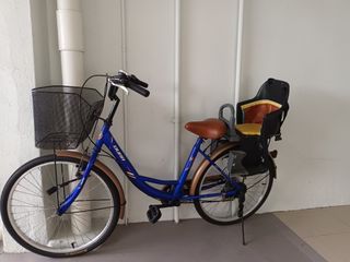 Bicycle with child seat