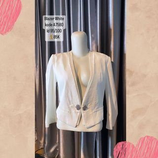 Blazer White Kode A7580