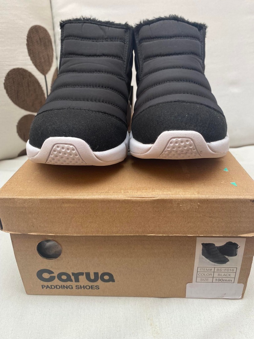 Brand New Carua Winter Boots Kids not Sorel Merrell UGG Cat and Jack North Face C Keen Ridge