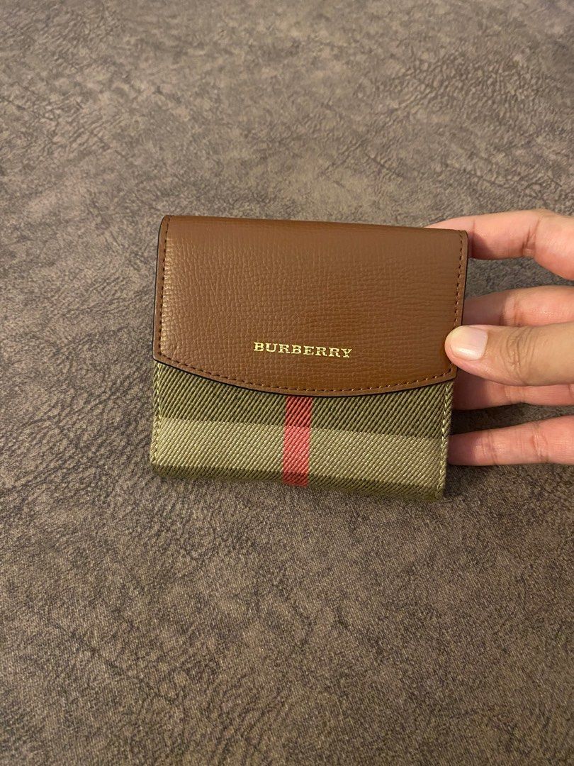 Burberry short wallet, Luxury, Bags & Wallets on Carousell