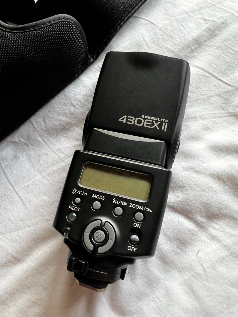 Canon Speedlite 430ex ii (Category: Lens & Kits) located in Paranaque City. Submitted by blkmarketph (Listing ID 1210669120, Image 1). Description: .