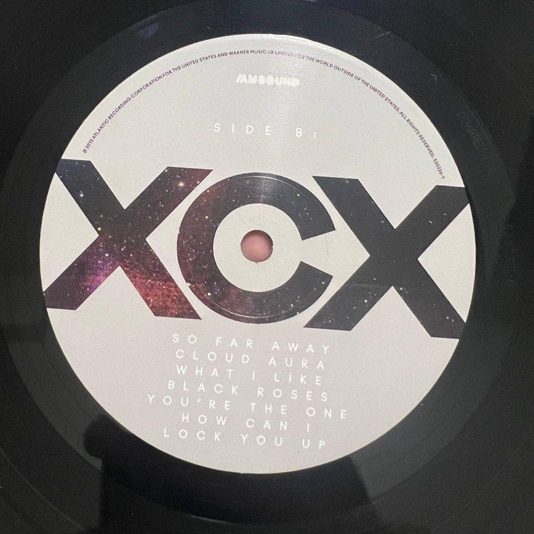 Charli XCX – True Romance, US 2013 IAmSound Records – 535226-1 Charli XCX – True Romance, US 2013 IAmSound Records – 535226-1
