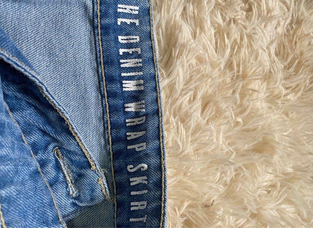 Cotton On Denim Wrap Skirt (Category: Skirts) located in Manila. Submitted by amiax (Listing ID 1210714017, Image 2). Description: Cotton On Denim Wrapped Skirt Can fit 26-28 Medium Bought for 800 before Used twice.