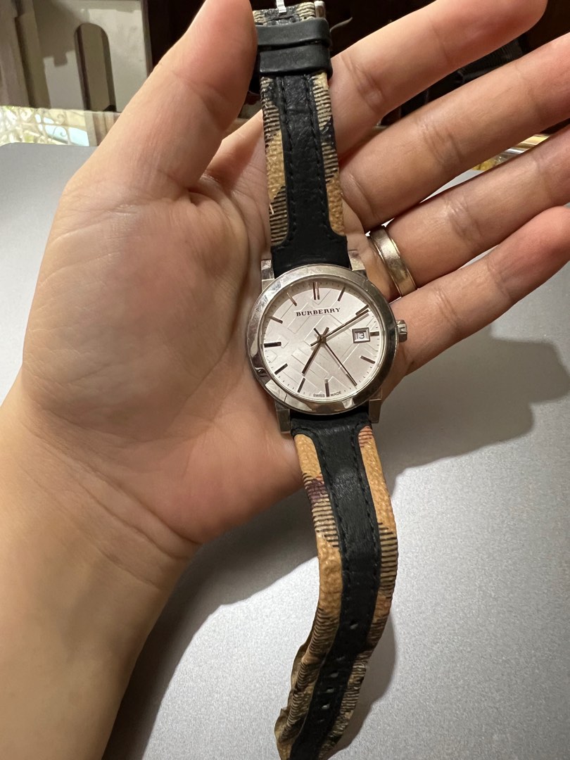 Dress Watch Burberry, Women's Fashion, Watches & Accessories, Watches on  Carousell