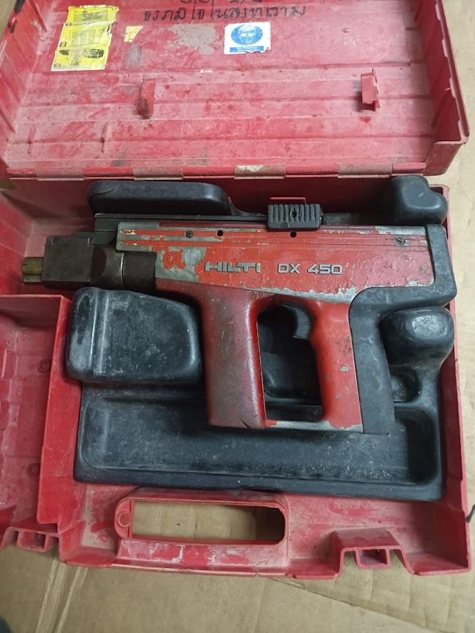 DX 450 POWDERACTUATED TOOL, Furniture & Home Living, Home Improvement