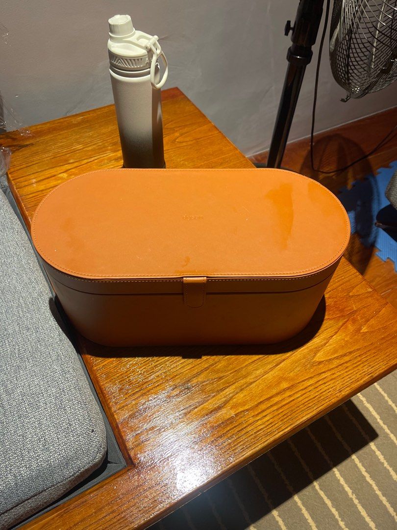 DYSON AIR WRAP, Beauty & Personal Care, Hair on Carousell