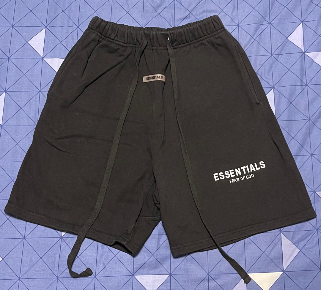 Essentials FOG Shorts, Men's Fashion, Bottoms, Shorts on Carousell