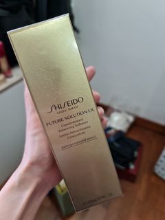Shiseido Future Solution LX  Concentrated Balancing Softener, 150ml