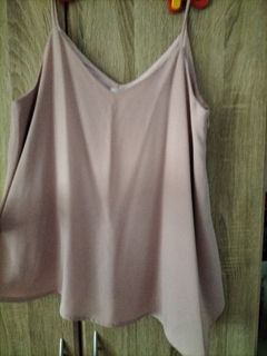 (Category: ) located in . Submitted by closet_clearance_ (Listing ID 1210627597, Image 1). Description: .