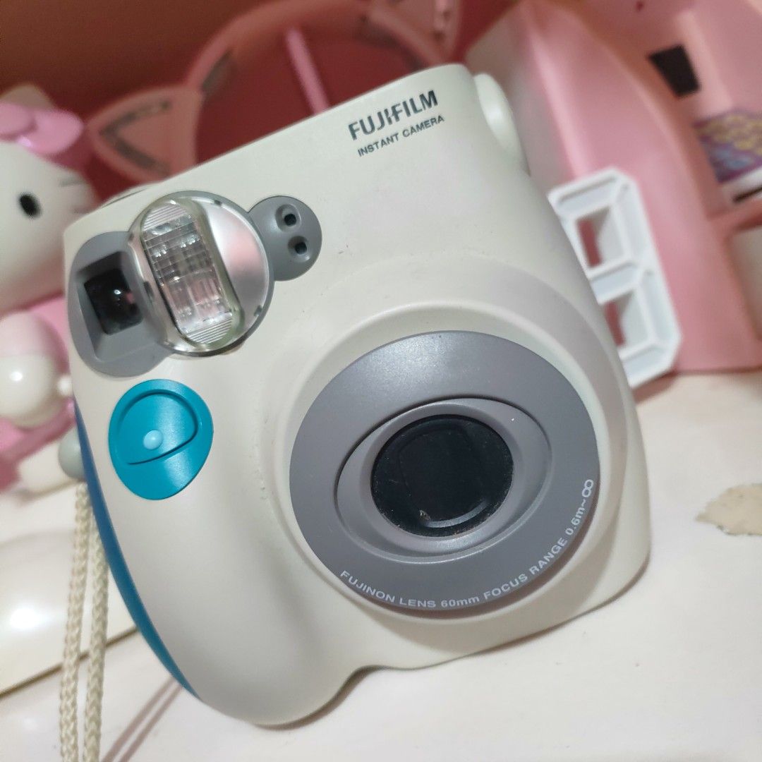 FUJIFILM Instax Mini 7s (Category: Cameras) located in Lucena. Submitted by clothingestetik (Listing ID 1210737727, Image 2). Description: battery not included nagtunas yung battery dun sa lagayan buy at your own risk.