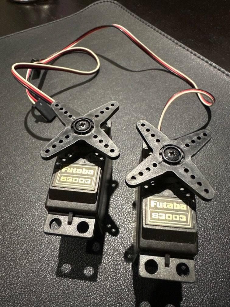 Futaba S3003 airplane servo kit, Hobbies & Toys, Toys & Games on Carousell