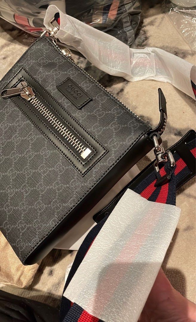 Real vs Fake Gucci Messenger GG Supreme Small Bag 