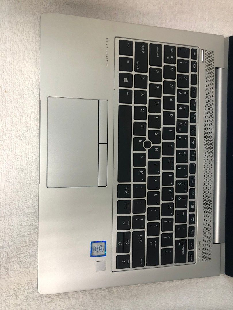 HP EliteBook I7 5° Gen, 16GB RAM, 1TB SSD, 14", Windows 10 Pro - Usato