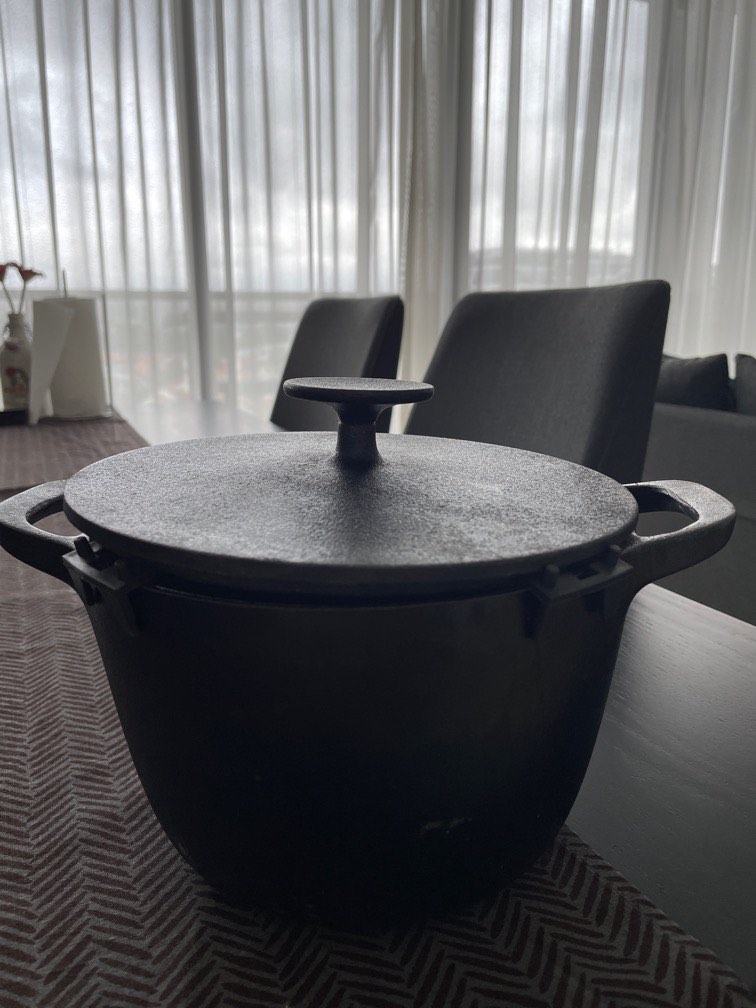 Ikea Cast Iron Pot 3L, Furniture & Home Living, Kitchenware & Tableware