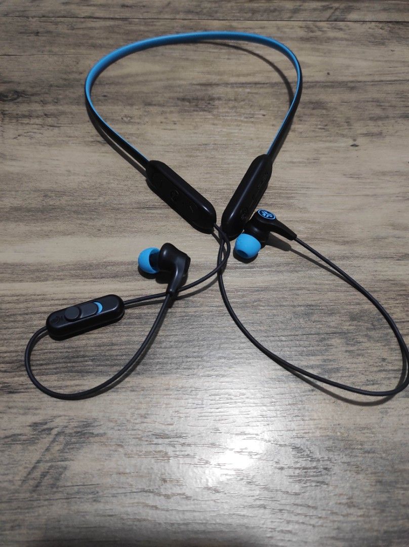 Jlab play gaming wireless earbuds top