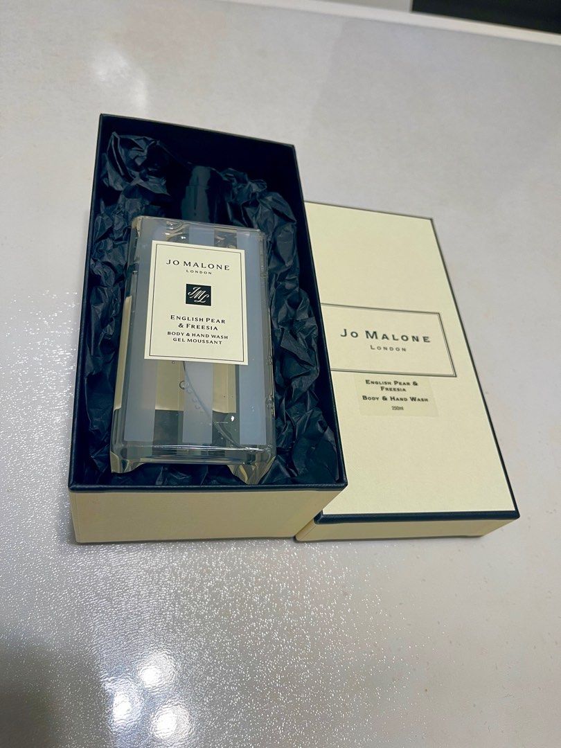 Jo Malone body wash, Beauty & Personal Care, Bath & Body, Bath on Carousell