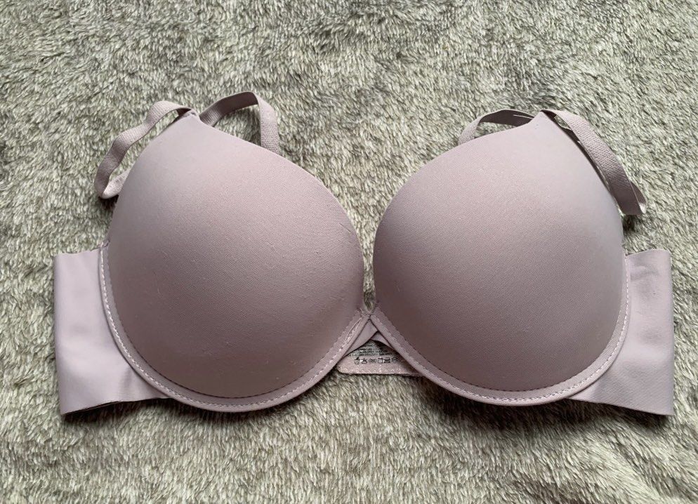 Kathy Ireland bra 36C (Category: Undergarments & Loungewear) located in Manila. Submitted by ddeity (Listing ID 1210651416, Image 1). Description: Color: gray Size: 36C Price: nego MOP: gcash, union bank.