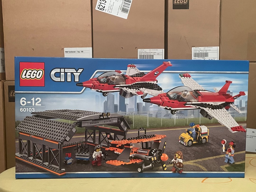 LEGO CITY Airport Air Show 60103 New MISB SEALED BOX Hobbies