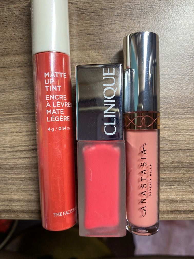 Lip stick lippie lips, Beauty & Personal Care, Face, Makeup on Carousell
