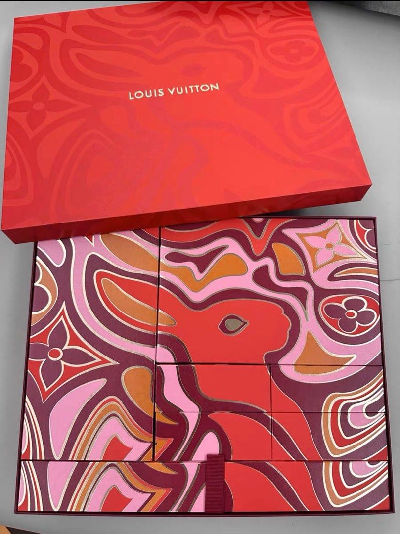 Louis Vuitton on Twitter Our Merchandising teams are the voice of our  clients They both understand and anticipate their expectations while  providing targeted product selections and exceptional experiences in both  LouisVuitton stores
