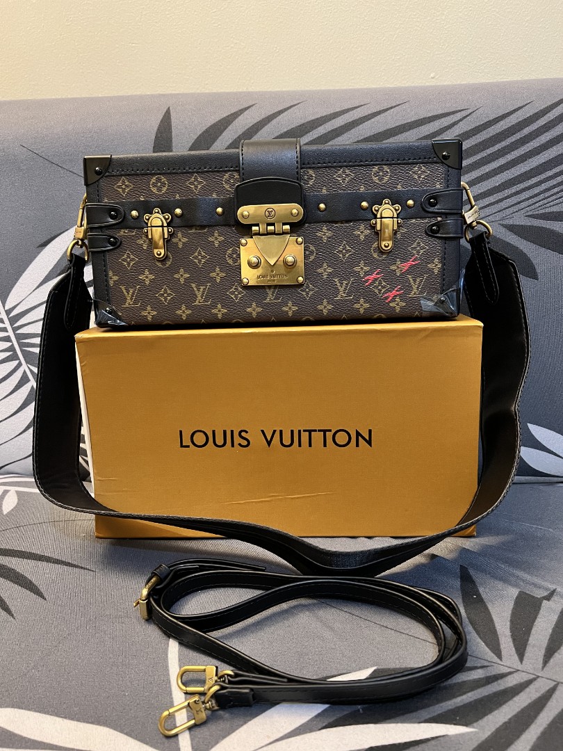 Louis+Vuitton+Petite+Malle+East+West+Crossbody+Black+Leather for sale  online