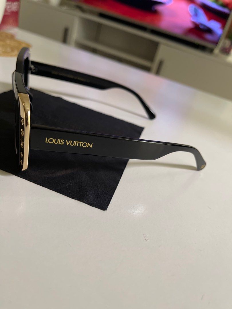 Louis Vuitton Sunglass, Men's Fashion, Watches & Accessories