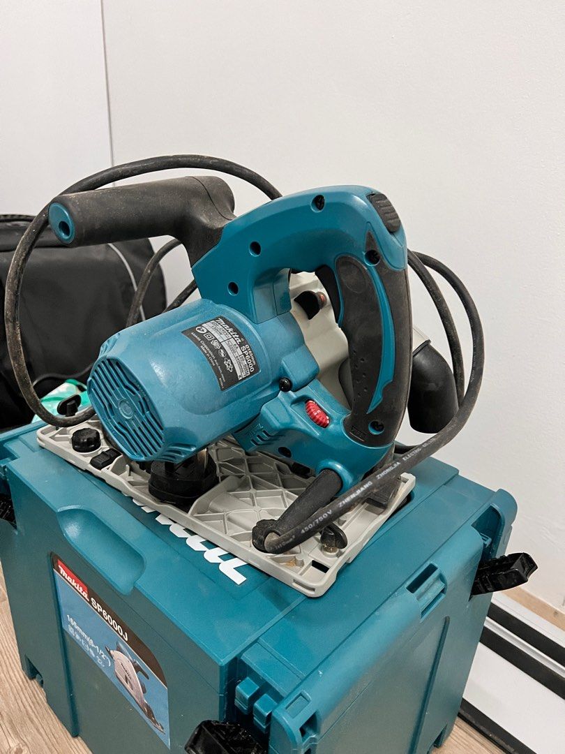 Makita 6000 best sale plunge saw