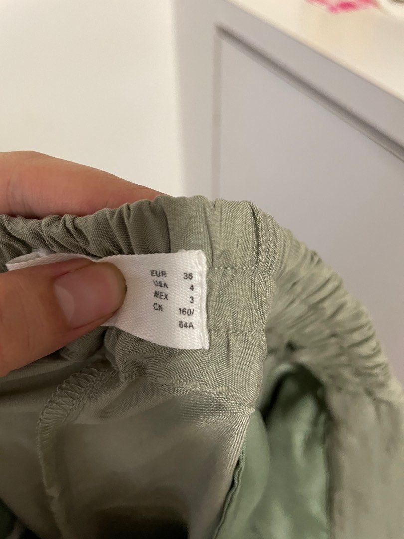 Mango Pants (Category: Other Bottoms) located in Singapore. Submitted by ring_ring_ (Listing ID 1210692237, Image 10). Description: 10 each, total 30 dollars.