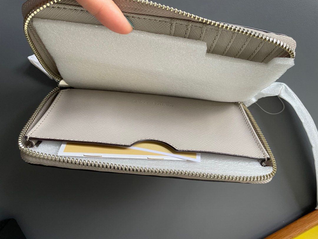 Michael Kors Wallet (Grey), Women's Fashion, Bags Wallets