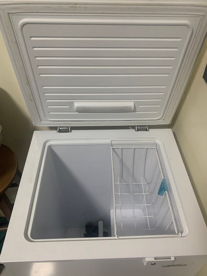 MIDEA CHEST FREEZER 3.5 cuft, TV & Home Appliances, Kitchen Appliances