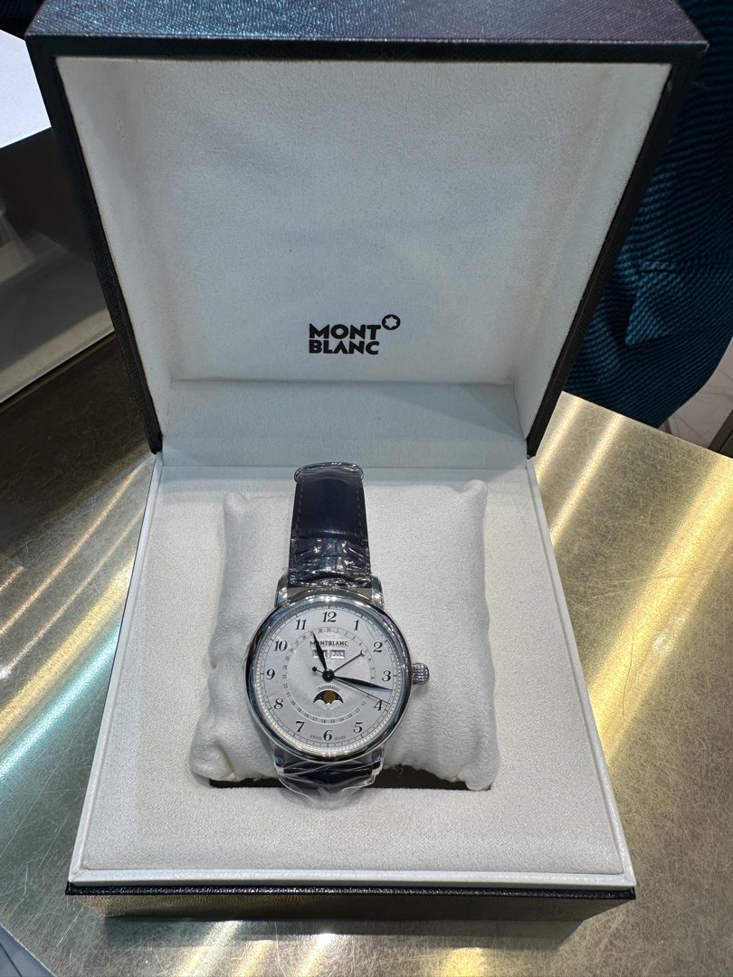 Montblanc star legacy full calendar watch brand new unused unopened