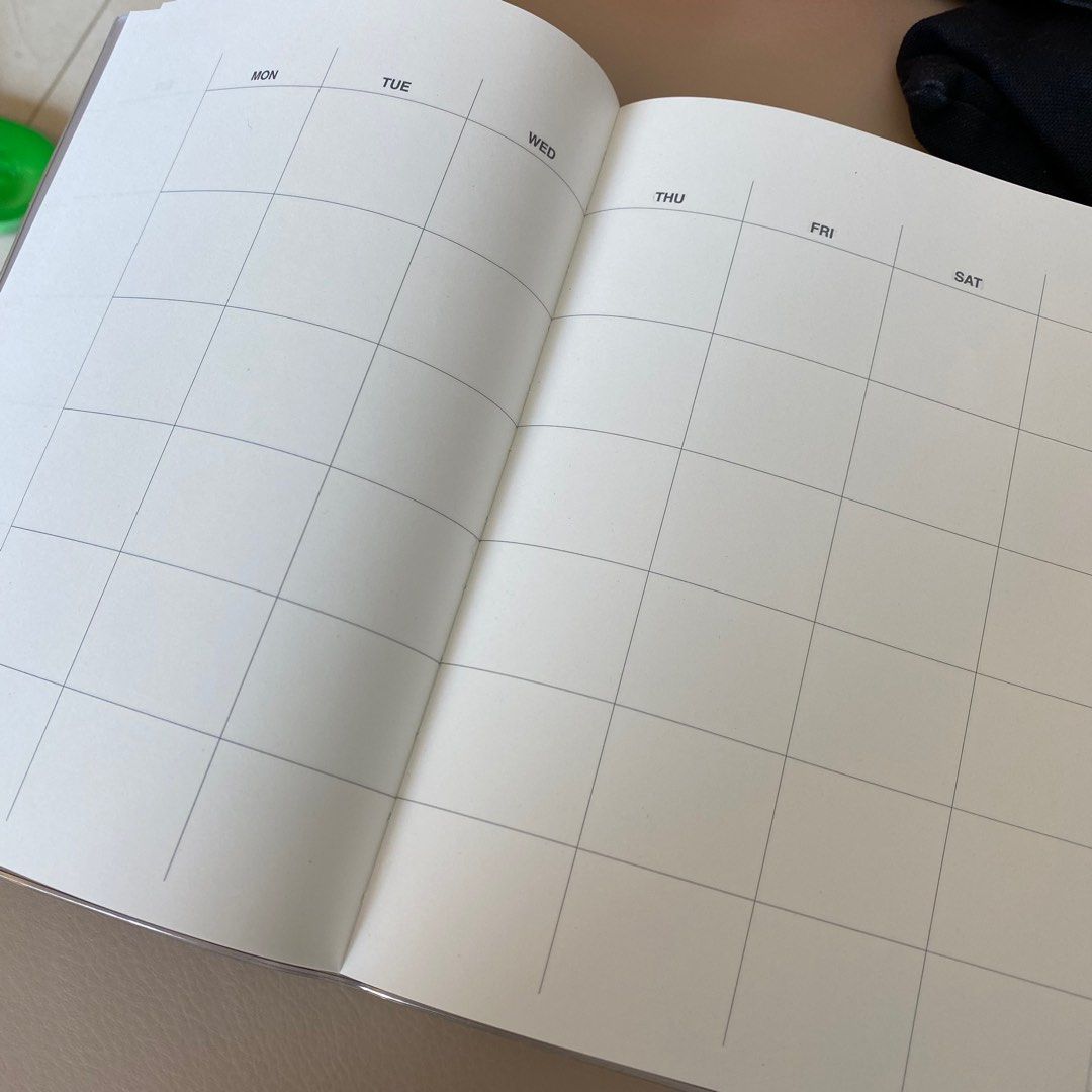 Muji A5 monthly weekly free schedule book無印良品上質紙月周歷