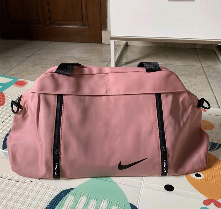Nike Gym bag/Totebag/slingbag, Fesyen Wanita, Tas & Dompet di Carousell