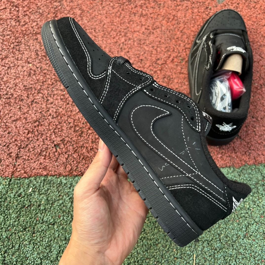 Nike Jordan 1 Retro Low OG SP Travis Scott Black Phantom Men s