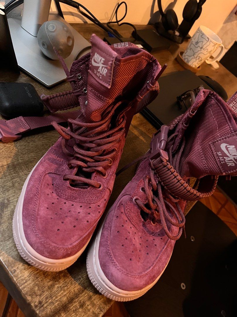Nike SF AF1 Force Is Female