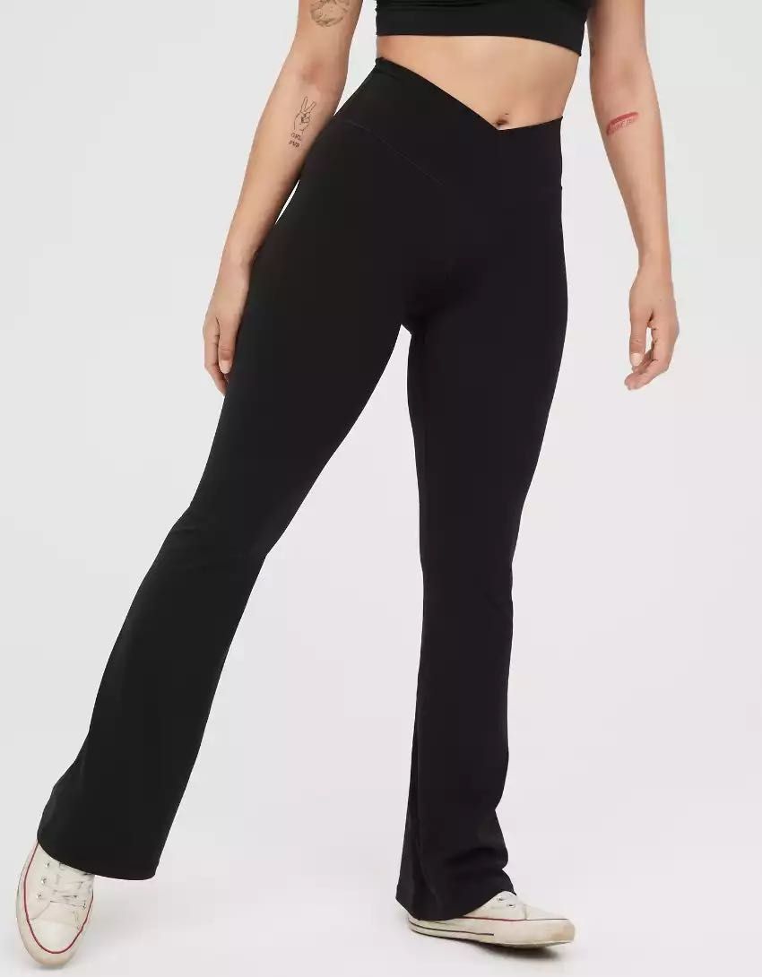 offline by Aerie crossover flare legging, Women's Fashion, Activewear on  Carousell