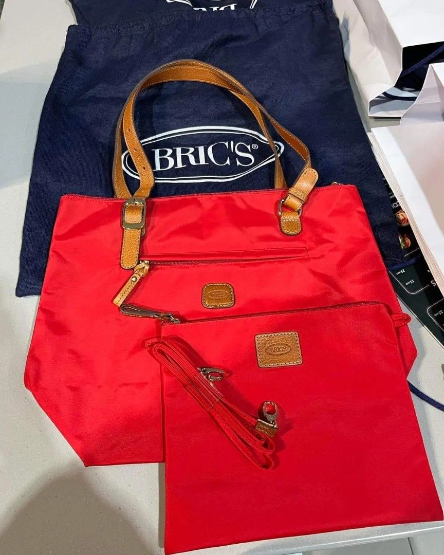 Original Bric's bag (Category: Luxury Bags & Wallets) located in Marikina City. Submitted by igmtsisters (Listing ID 1210744521, Image 1). Description: On hand! Super Sale Original Bric's bag comes with dust bag and paper bag 3in1 Red Bag DM for details.