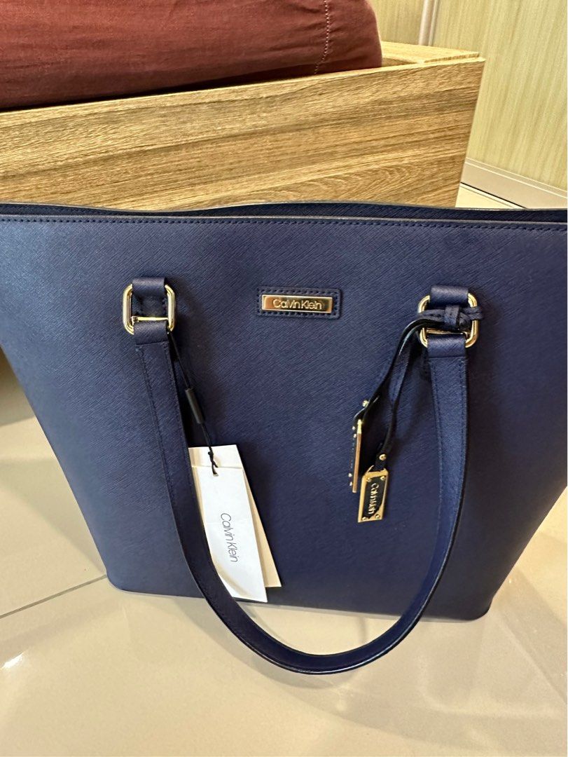 Navy leather purses sale on sale