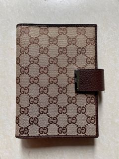 Original GUCCI Agenda (5 1/2 inches W x 7 1/4 inches H)