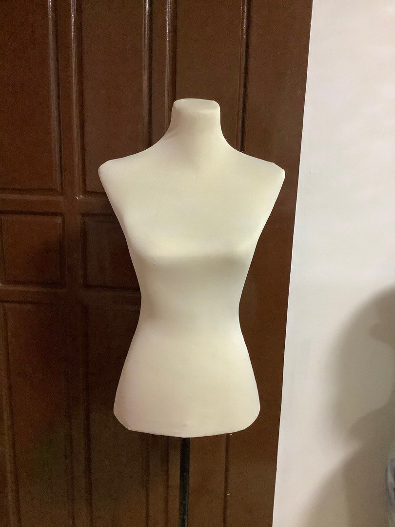 PRELOVED PINNABLE MANNEQUIN WITH STAND (Category: Everything Else Others) located in Tanza. Submitted by declutterbydani (Listing ID 1210621071, Image 3). Description: .