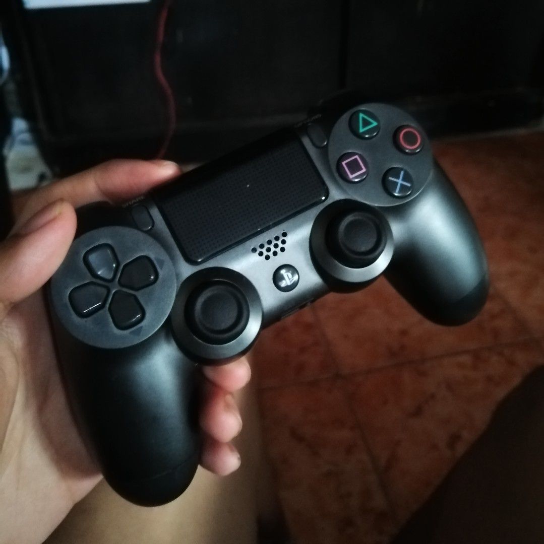 PS4 ds4 V2 Controller Original on Carousell