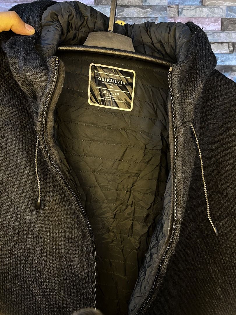 QUICKSILVER FLEECE, Men's Fashion, Tops & Sets, Hoodies on Carousell