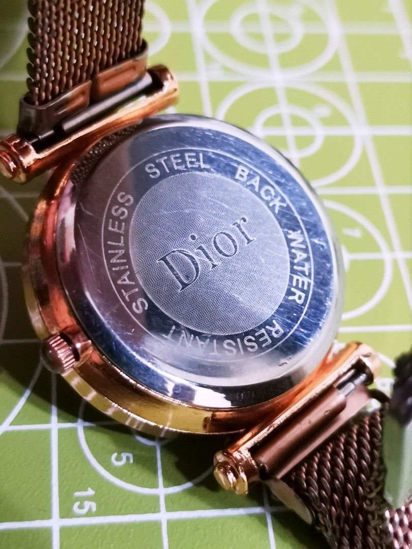 Dior stainless steel outlet back water resistant