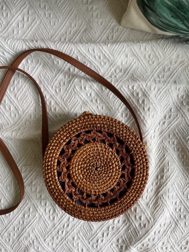 Rattan weave sling bag/ basket bag, Women's Fashion, Bags & Wallets
