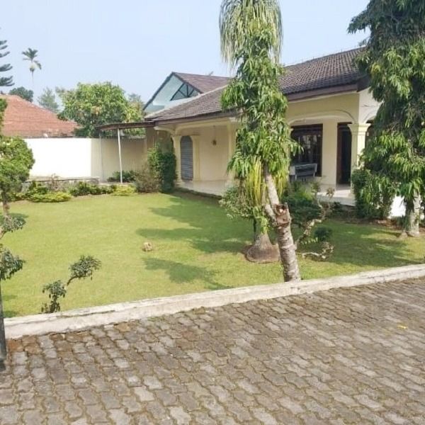 rumah_villa_dijual_di_puncak_c_1674200890_7afc1200_progressive