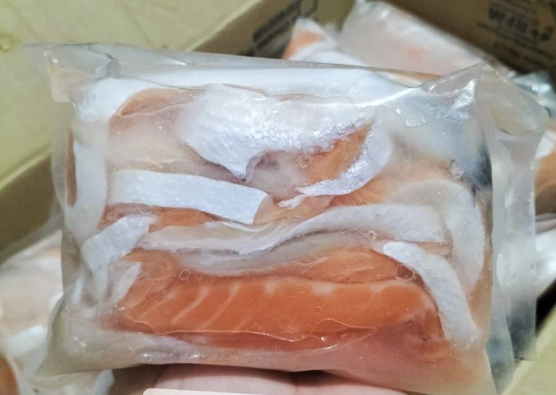 SALMON BELLY STRIPS ( 500 GRAMS ), Food & Drinks, Chilled & Frozen Food