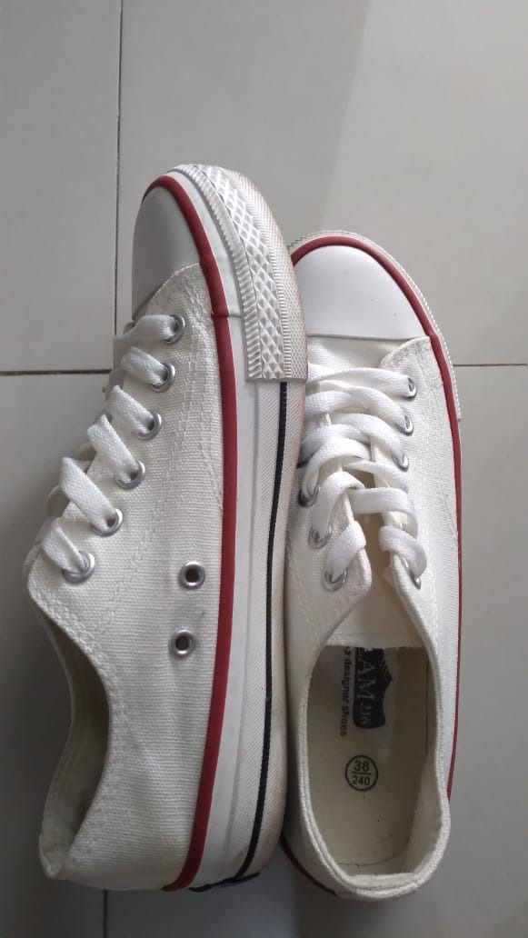 Sepatu Putih Converse Look Alike Turun Harga On Carousell